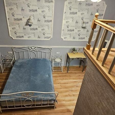 Apartament On Aghmashenebeli 26 Tbilisi Exterior photo